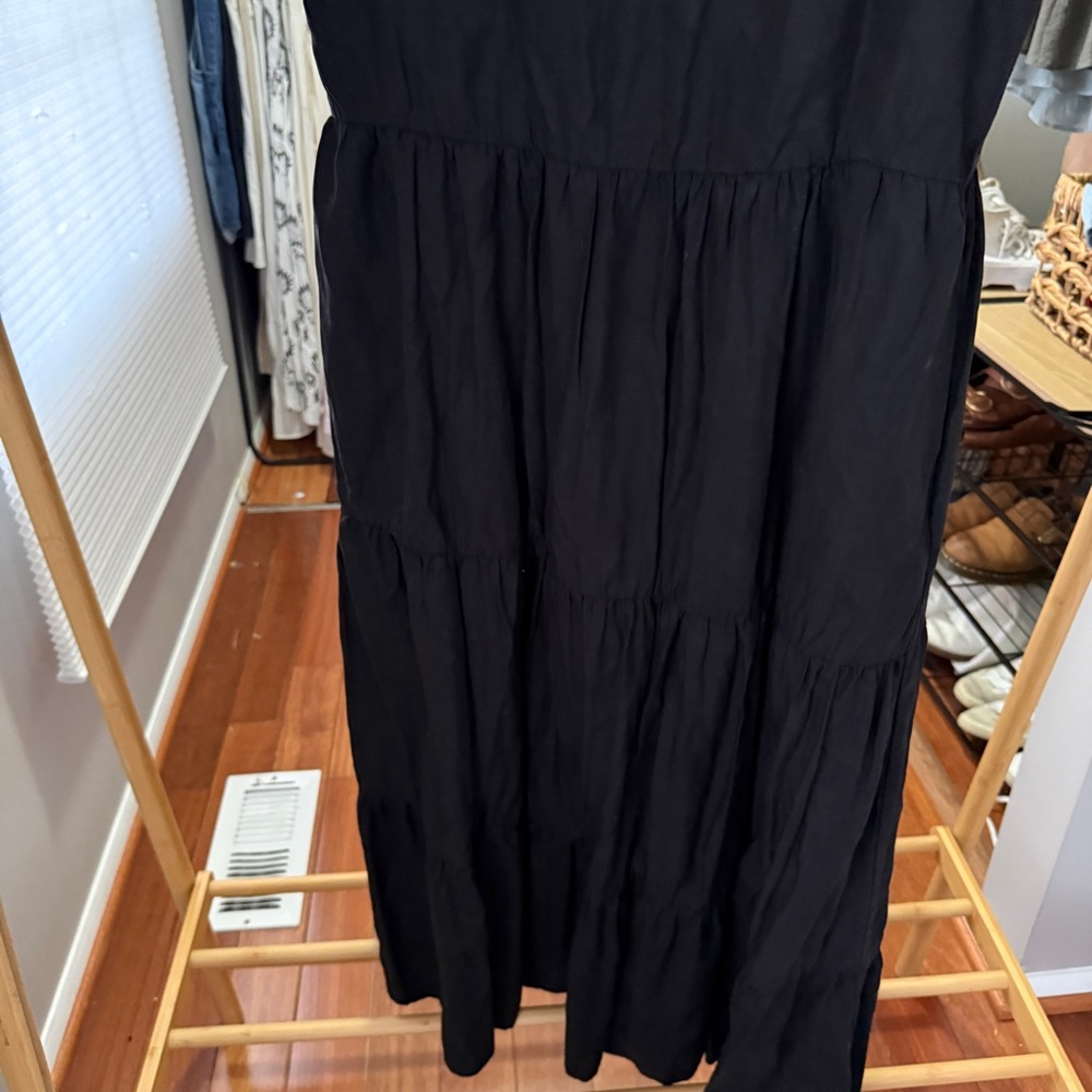 Tradlands Chalet Tiered Midi Dress - Picture 5 of 9